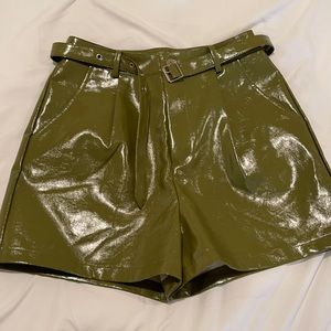 NASTY GAL - GREEN LEATHER BELTED SHORTS - SIZE 6